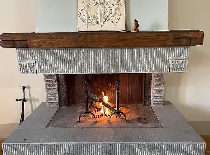 فيلة Gosparini Lisciano Niccone